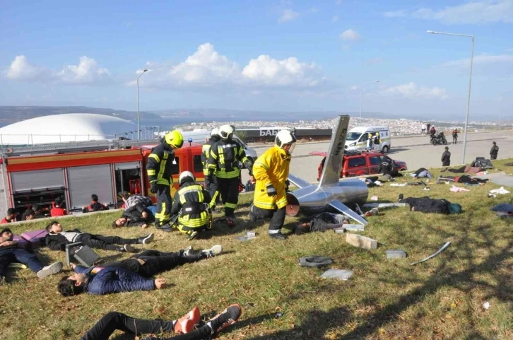 Çanakkale’de uçak kazası tatbikatı gerçekleştirildi
