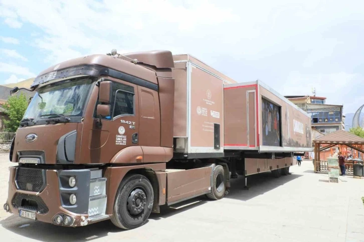 Çanakkale Savaşları Mobil Müzesi Hakkari’de
