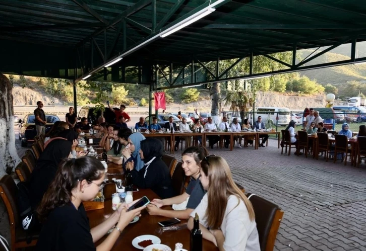 Çanakkaleli öğrenciler Osmaneli’ye hayran kaldı
