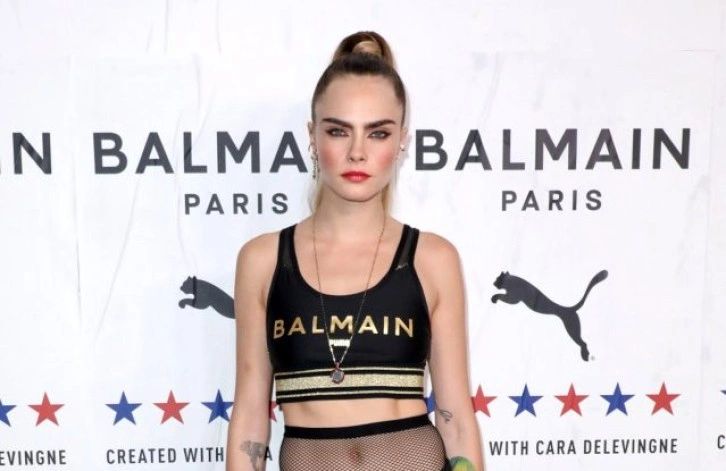 Cara Delevingne: 'Eşcinsel bir genç olmak çok zordu'