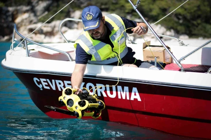 Caretta Carettalara ölüm saçan hayalet ağlar, sualtı robotuyla temizleniyor
