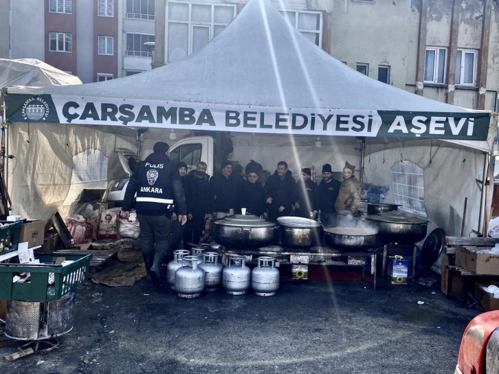 Çarşamba Belediyesi yaraları sarıyor
