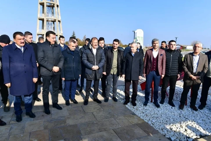 Çavuşoğlu’ndan şehir parkına tam not
