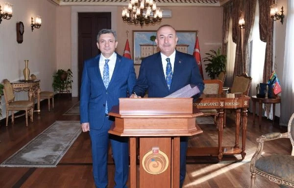 Çavuşoğlu, Vali Şahin’i ziyaret etti