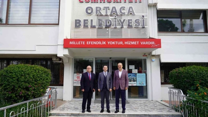 Çay, Uzundemir’i ziyaret etti
