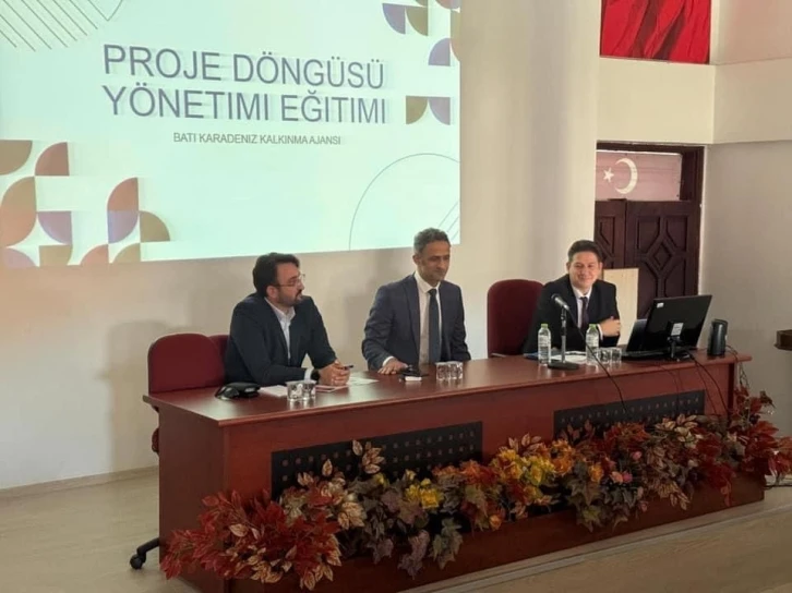 Çaycuma’da "Proje Yazma Döngüsü Eğitimi" başladı
