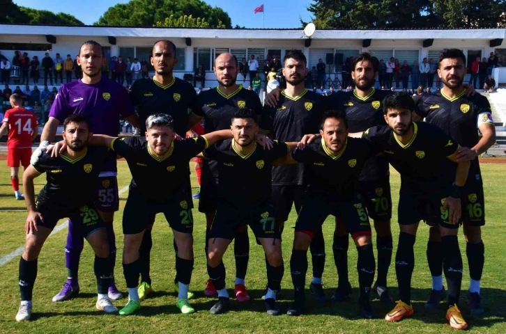 Çeşme Belediyespor: 2 - Aliağaspor FK: 1
