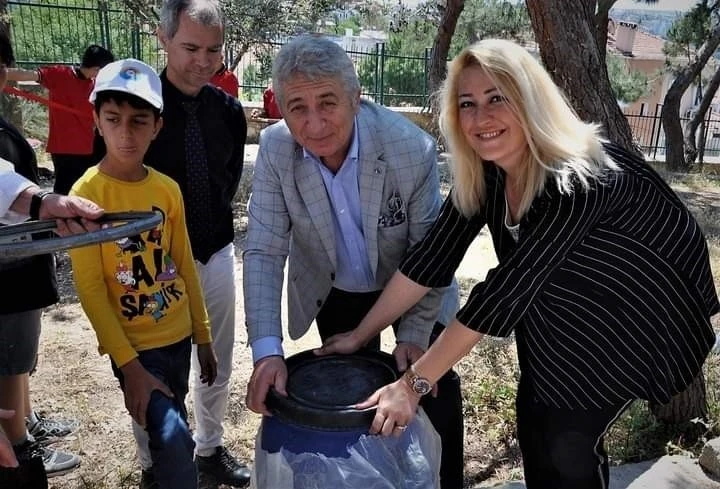 Çeşme’de tohumlar geleceğe taşınıyor
