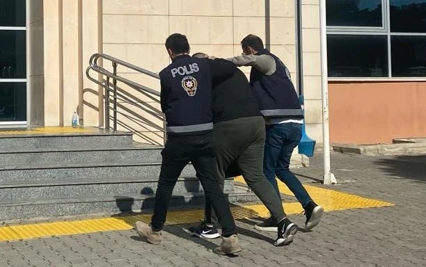 Çeşme’de yakalanan 1 göçmen kaçakçısı organizatörü tutuklandı
