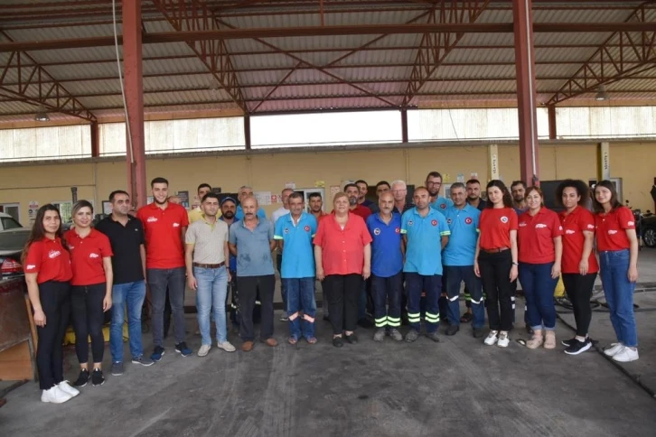 Ceyhan Belediyesi çalışanlarına bayram ikramiyesi ve kurban parası
