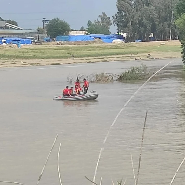 Ceyhan Nehri’nde kaybolan genç bulunamadı
