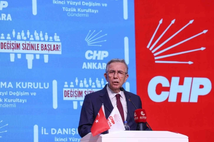 CHP Genel Başkanı Özel: "Bu akşam Kılıçdaroğlu ile bir araya gelip tüzükle ilgili önerilerini alacağım"
