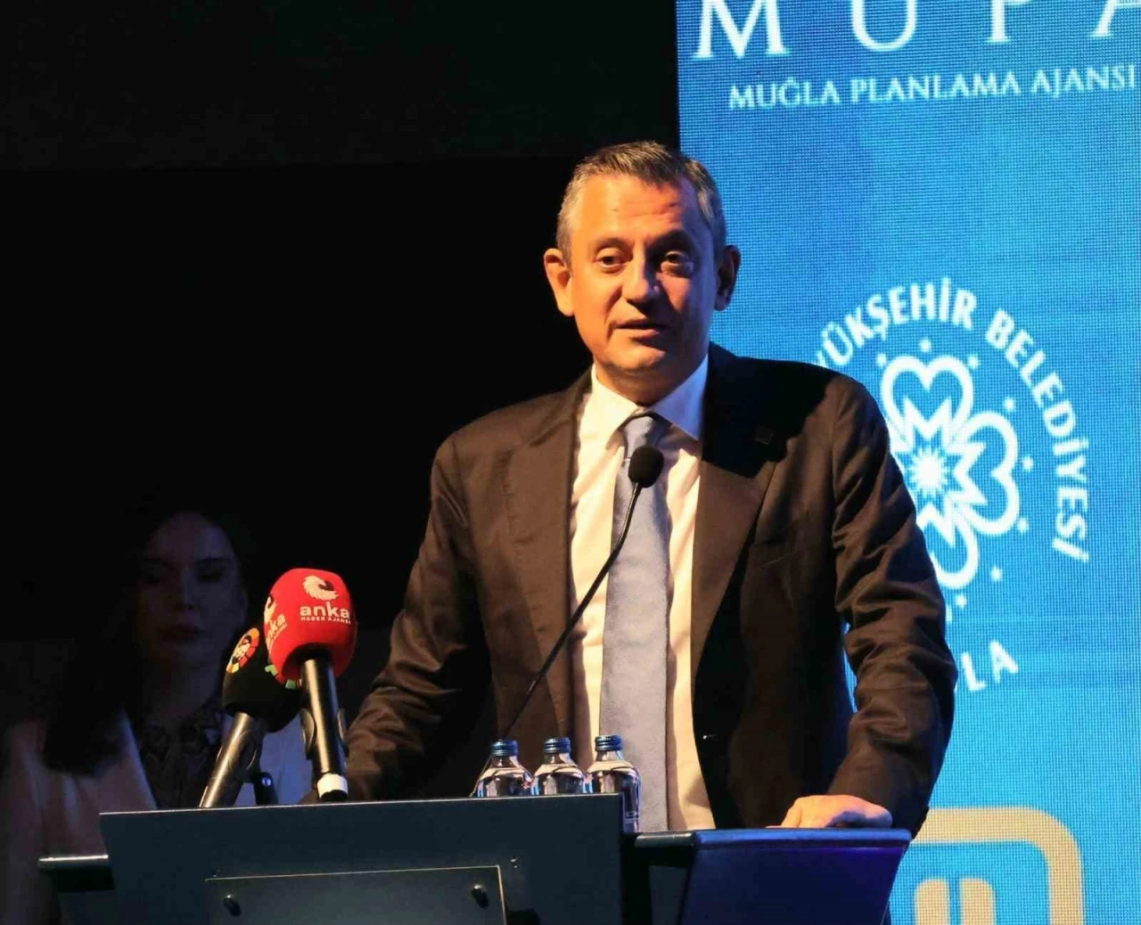 CHP lideri Özel: "Biz planlı kalkınmanın önemini biliyoruz"
