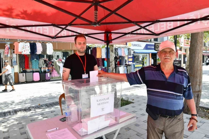 Çiğli’de sandıklar kuruldu, talepler alındı
