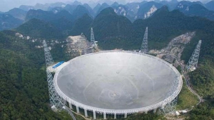 Çin’in FAST teleskobu evrendeki en büyük atom bulutunu keşfetti