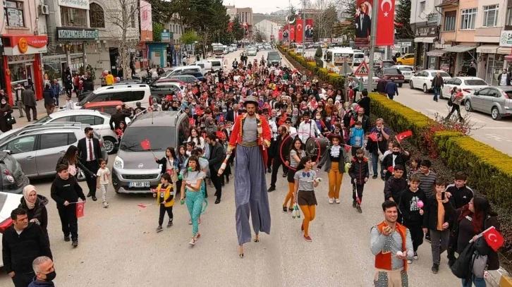 Çocuklar 23 Nisan heyecanı ve coşkusunu doya doya yaşadılar
