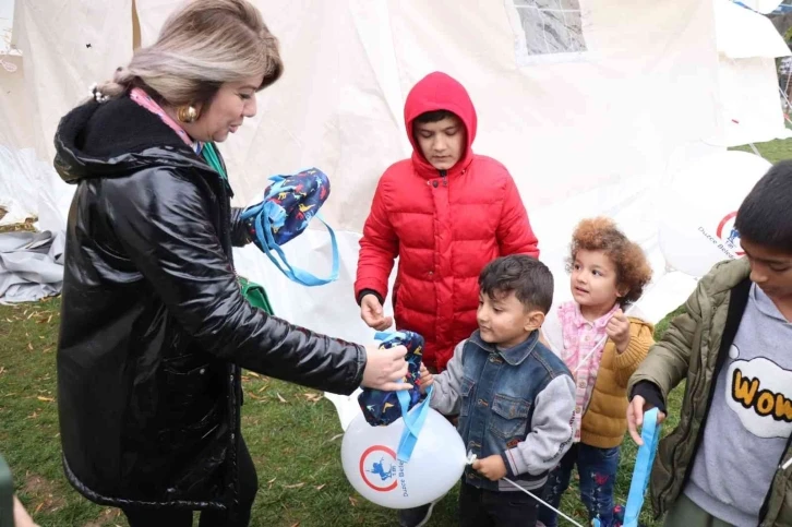 Çocuklar deprem korkusunu bir an olsa unuttu
