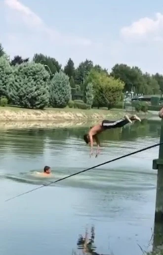 Çocukların Porsuk Çayı’nda tehlikeli oyunu
