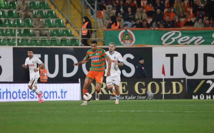 Corendon Alanyaspor, Trabzonspor'u 3-1 Mağlup Etti