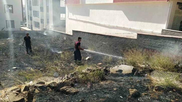 Çorum’da anız yangını büyümeden söndürüldü
