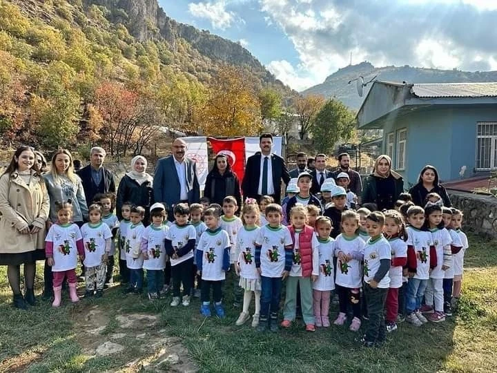 Çukurca’da fidan dikimi yapıldı
