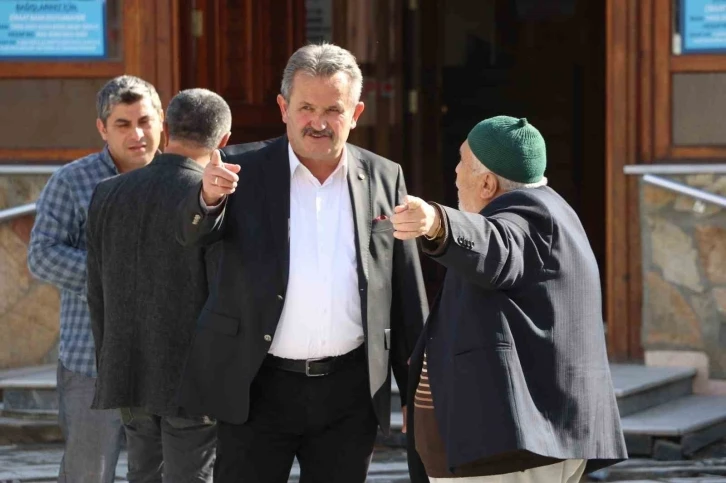 Cumayeri Merkez Cami’nin çevresi değişiyor
