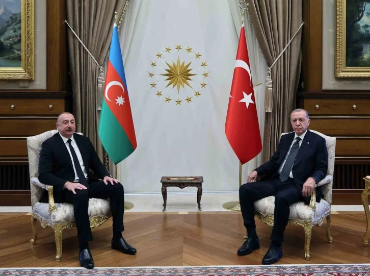 Cumhurbaşkanı Erdoğan, Azerbaycan Cumhurbaşkanı Aliyev ile görüştü

