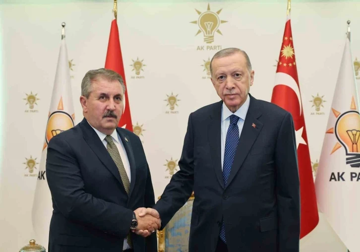 Cumhurbaşkanı Erdoğan, BBP Genel Başkanı Destici’yi kabul etti
