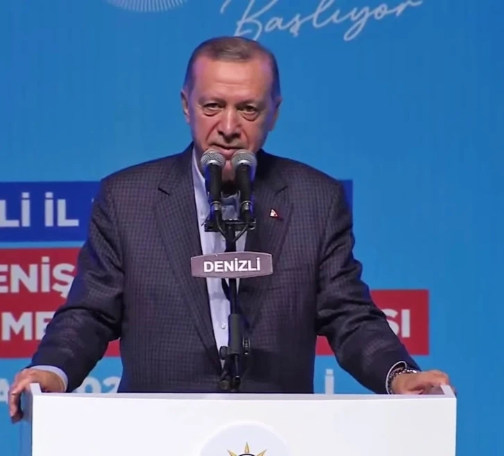 Cumhurbaşkanı Erdoğan: “Beceremiyorlarsa aday bulma konusunda kendilerine yardımcı olabiliriz”
