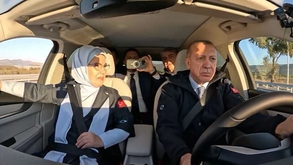 Cumhurbaşkanı Erdoğan’dan anlamlı ‘Togg’ paylaşımı

