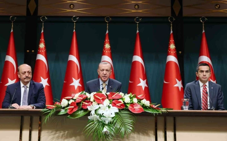 Cumhurbaşkanı Erdoğan yeni asgari ücreti açıkladı
