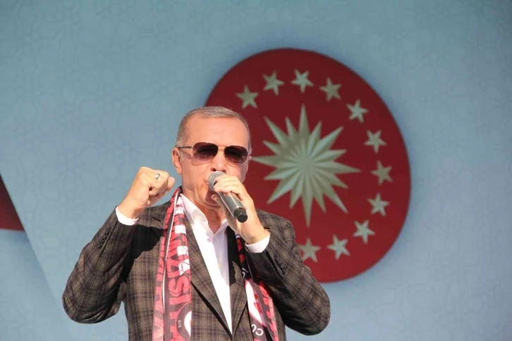 Cumhurbaşkanı Recep Tayyip Erdoğan: "Biz de laf yok, iş var"
