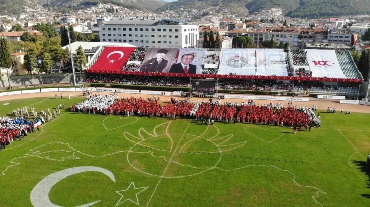 Cumhuriyetin 100’üncü yılı Muğla’da coşku ile kutlandı
