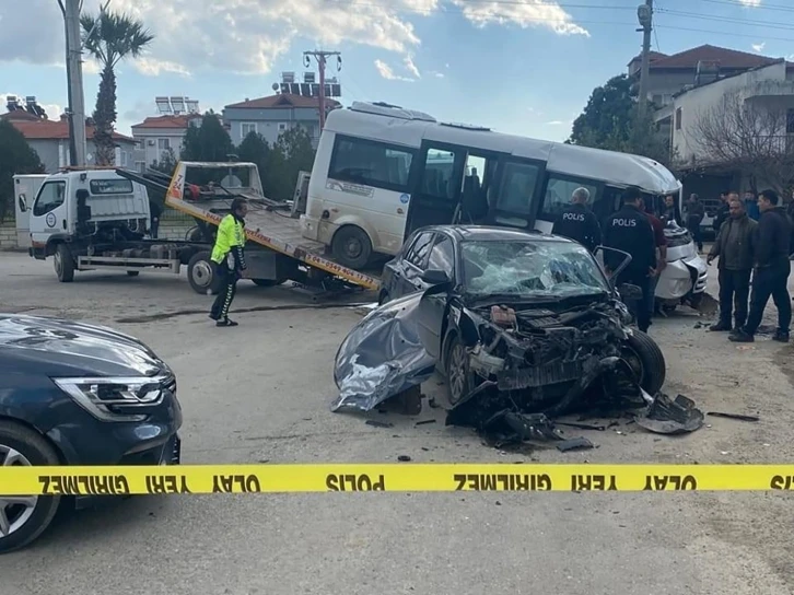 Dalaman’da zincirleme trafik kazası: 1 ölü, 2 yaralı
