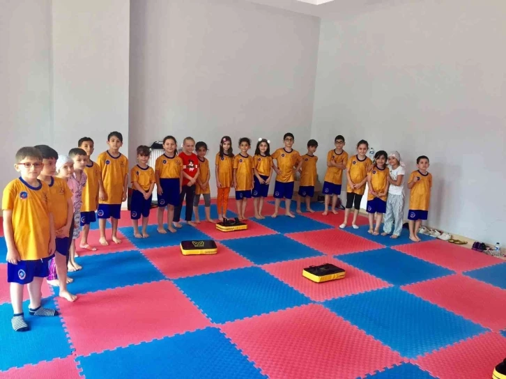 Darıca Yaz Spor Okulları’nda eğitimler devam ediyor
