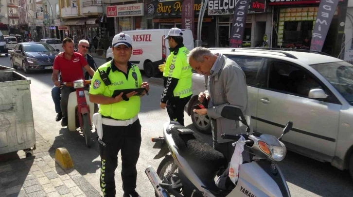 Denetime takılan 63 motosiklet sürücüsüne yaklaşık 85 bin lira ceza kesildi
