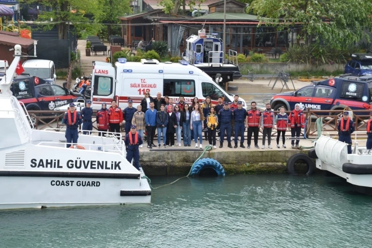 Denizden tıbbi tahliye eğitimi ve tatbikatı gerçekleştirildi
