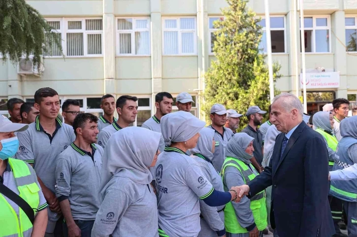 Denizli Büyükşehir ailesi Kurban Bayramı öncesi bayramlaştı
