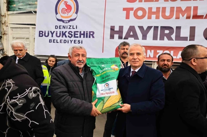 Denizli Büyükşehirden 3 yılda 210 tonluk silajlık tohum desteği
