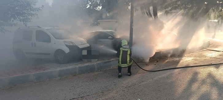 Denizli’de araç ve iş yeri yangını korkuttu
