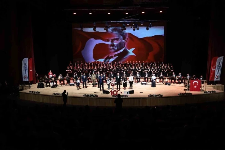 Denizli’de “Ata’mıza Saygı” konseri düzenlendi
