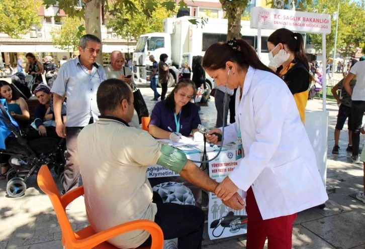 Denizli’de kronik hastalıklar konusunda bilgilendirme yapıldı
