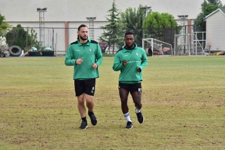 Denizlispor, 3 eksikle Erzurum’a gidiyor
