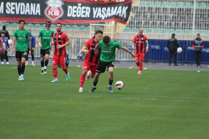 Denizlispor Kastamonuspor'a mağlup oldu