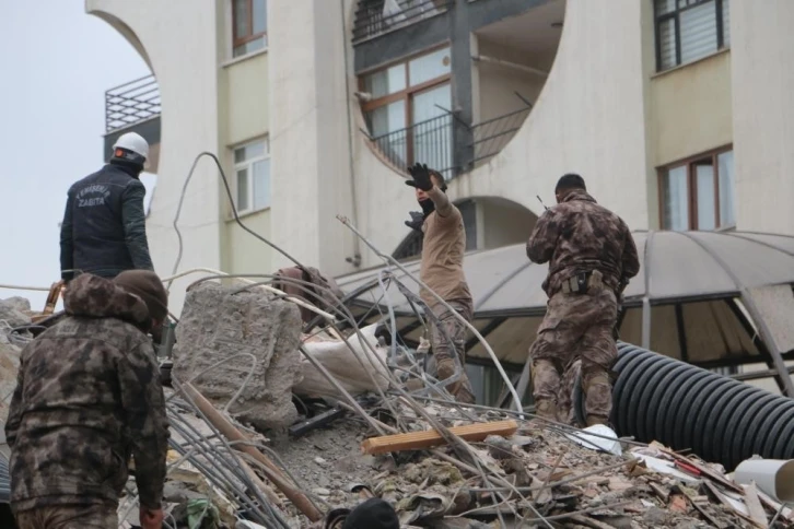 Deprem anı ve sonrasında hayatta tutacak altın kurallar
