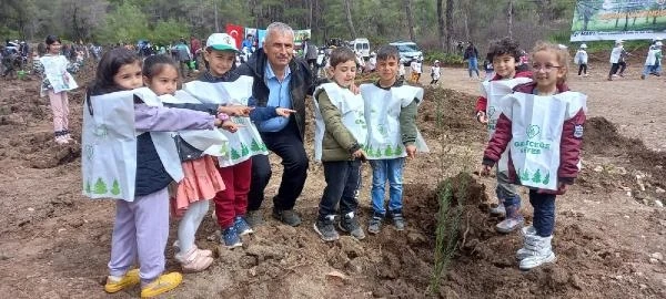 Deprem Şehitleri Hatıra Ormanı oluşturuldu