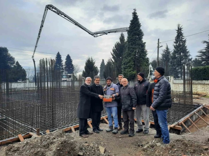 Deprem sonrası yıkılan İstilli Camisinin temeli atıldı
