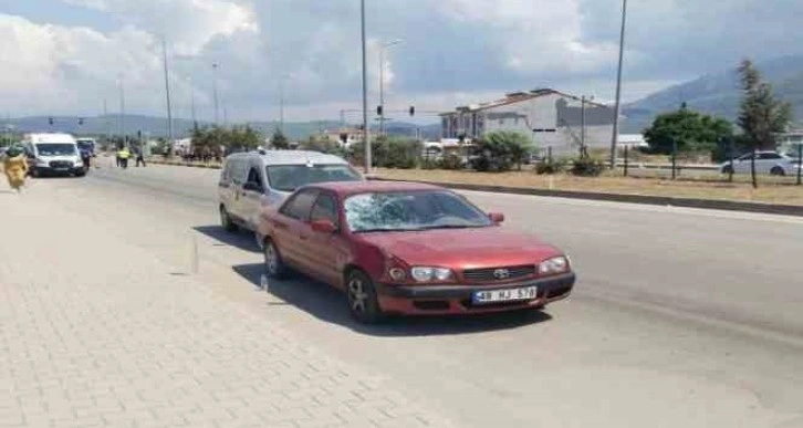 Depremzede çocuğa çarpan otomobilin sürücüsü tutuklandı