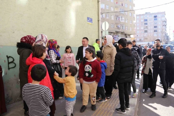 Depremzedelerin güvenilir barınma sorunu için belediye başkanı devreye girdi
