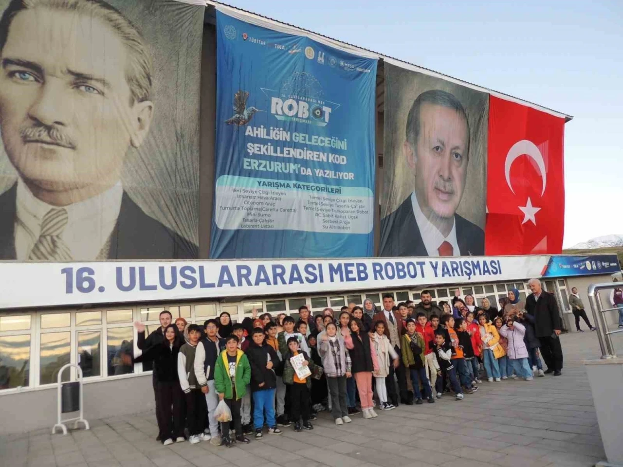 Devlet korumasındaki çocuklar teknoloji şölenine konuk oldu
